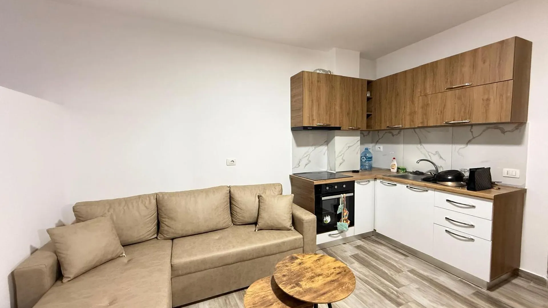 Ilir Daily Rent Lejlighed Durrës Albanien